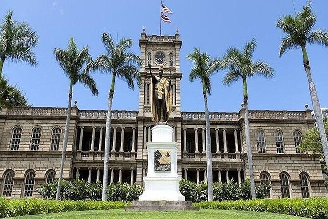 Battleships of WWII at Pearl Harbor from Waikiki - The Pearl Harbor Visitor Center: context first, then the boat ride