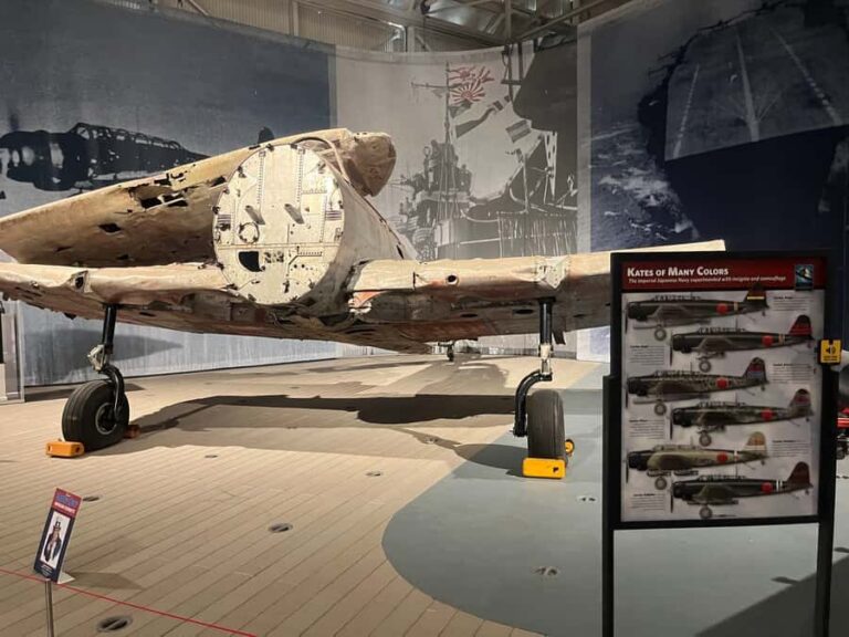 Oahu: Pearl Harbor Aviation Museum Entry Ticket - Hangar 37: walking the WWII story in an authentic setting