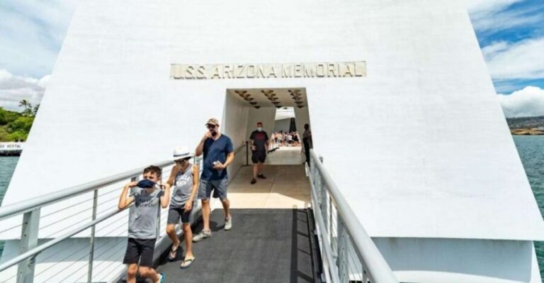 Oahu: Pearl Harbor Battleships Group Tour - Visitor Center First: Why Starting at 7:15 Works