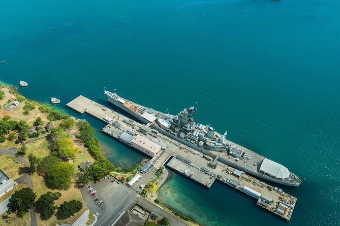 Oahu: Pearl Harbor USS Arizona Memorial & Battleship Missouri - Who should book this tour, and who might want another option