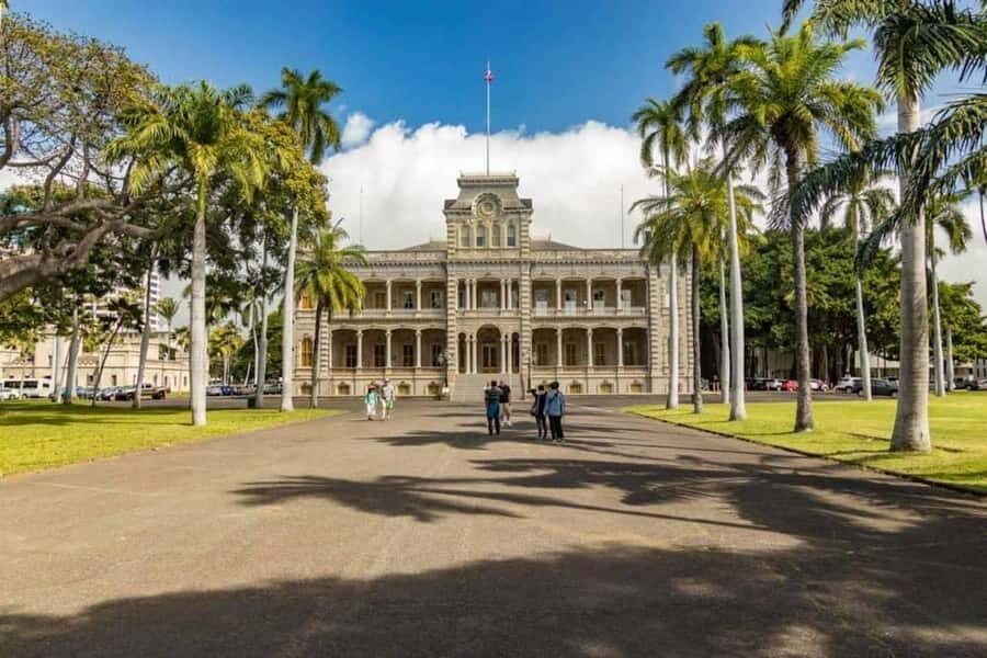 Oahu: The Complete Pearl Harbor Ticket - A Tight 10-Hour Chain: From Pacific Historic Park to Punchbowl
