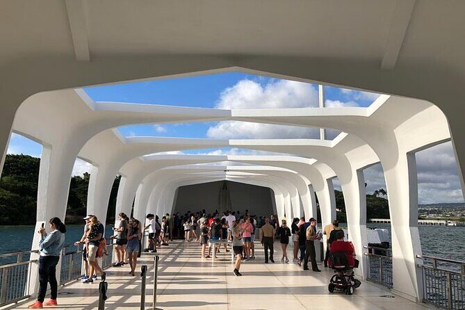 Passport to Pearl Harbor "Private" - The rest of the day: Oahu’s royal residence and Punchbowl Crater