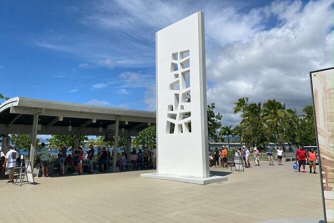 Tribute to Pearl Harbor Arizona Memorial and Honolulu City Tour - Pack light: the no-bag rule that can save your day